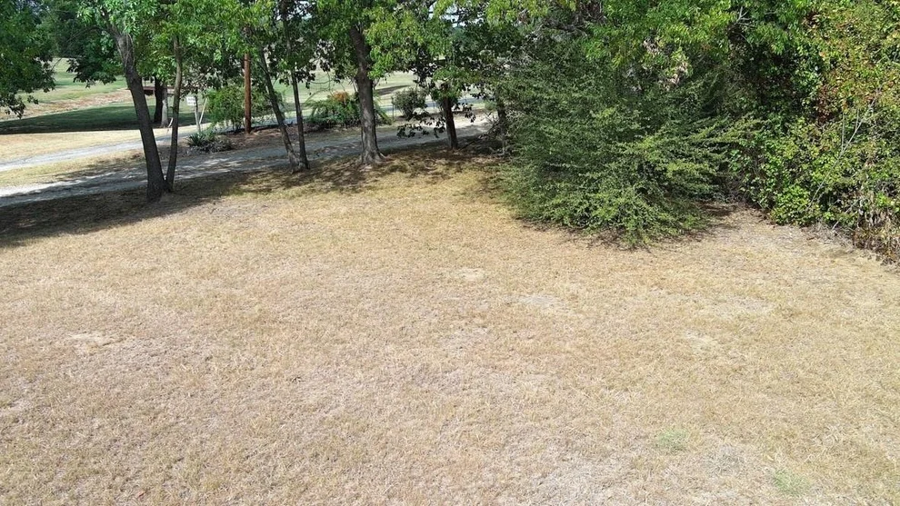 Unit for sale at 301 E Walnut Street, Mabank, TX 75147