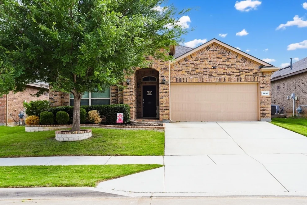 Unit for sale at 2452 Clay Creek Lane, Fort Worth, TX 76177