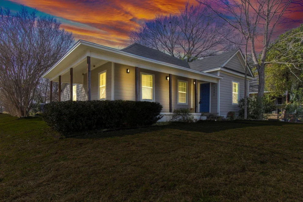 Unit for sale at 1200 N 4th Street, Waco, TX 76707