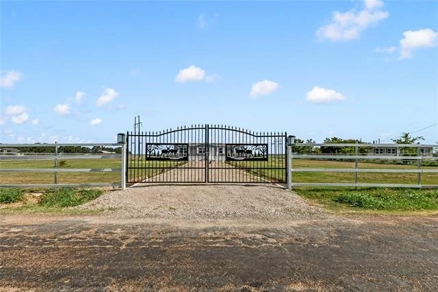 Unit for sale at 16609 Tarlton Road, Mabank, TX 75147