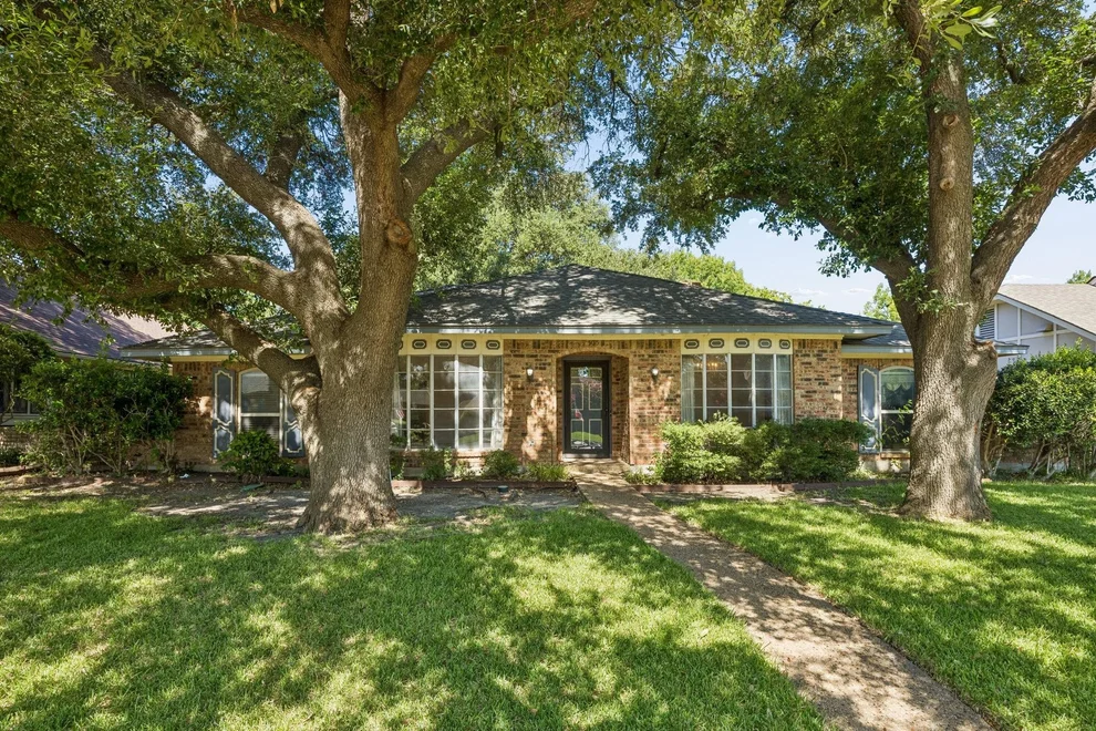 Unit for sale at 505 Fireside Drive, Richardson, TX 75081