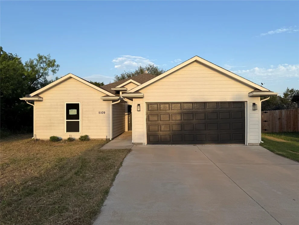 Unit for sale at 5109 Uvalde Court, Granbury, TX 76048