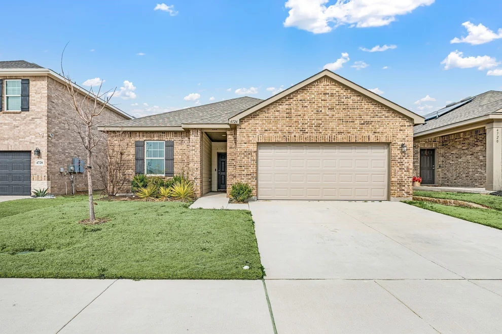 Unit for sale at 4724 Swan Neck Drive, Fort Worth, TX 76179