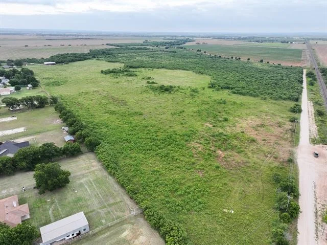 Unit for sale at 115 Badger Den, Tuscola, TX 79562