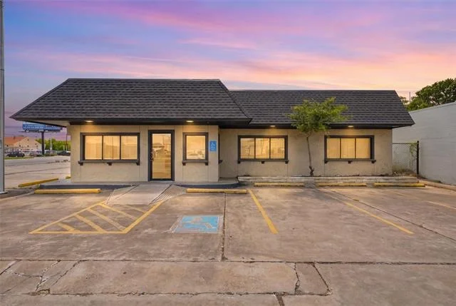 Unit for sale at 2501 Franklin Avenue, Waco, TX 76710