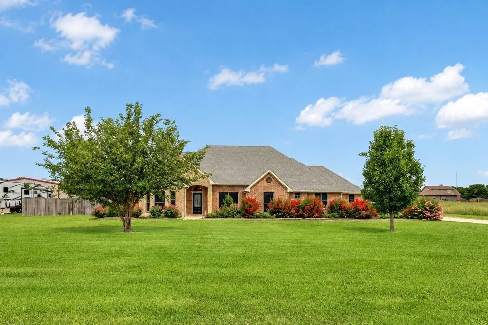 Unit for sale at 1745 County Road 1106, Anna, TX 75409