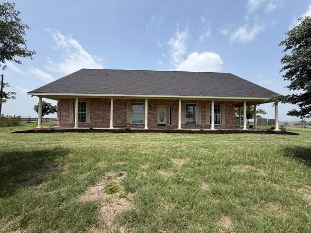 Unit for sale at 9652 County Road 4360, Frost, TX 76641