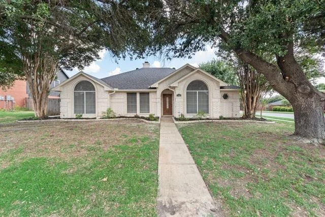 Unit for sale at 7400 Chapman Drive, North Richland Hills, TX 76182