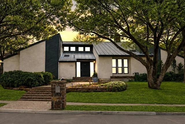 Unit for sale at 1117 Travis Circle S, Irving, TX 75038