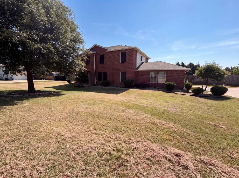Unit for sale at 3940 Victory Court, Midlothian, TX 76065