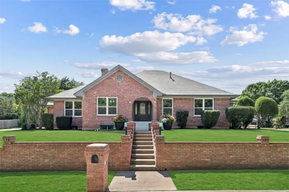 Unit for sale at 1315 Hardage Lane, Colleyville, TX 76034