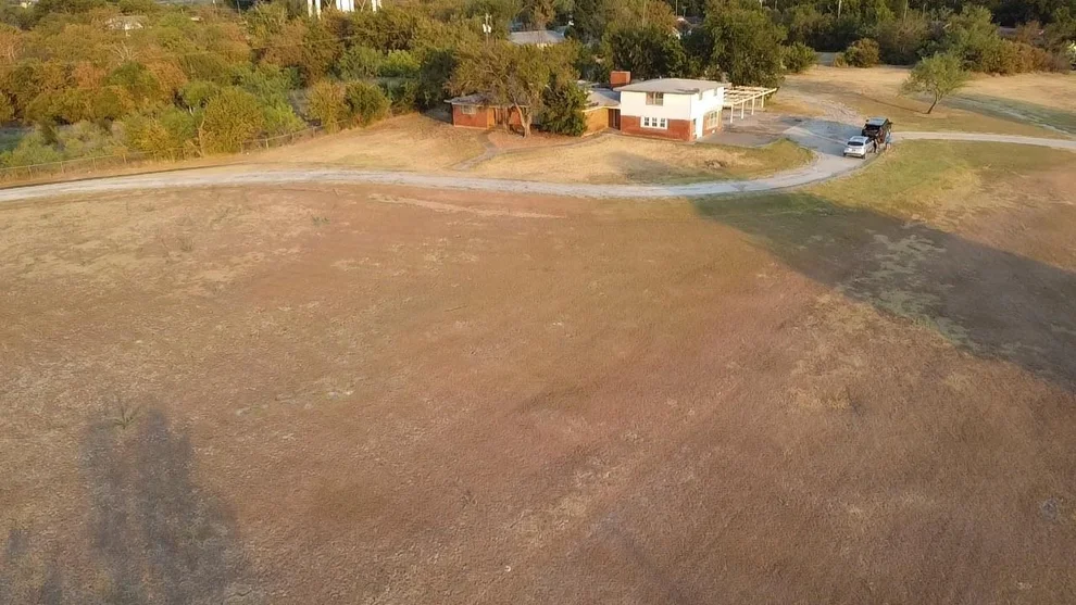 Unit for sale at 1115 W Belknap, Jacksboro, TX 76458