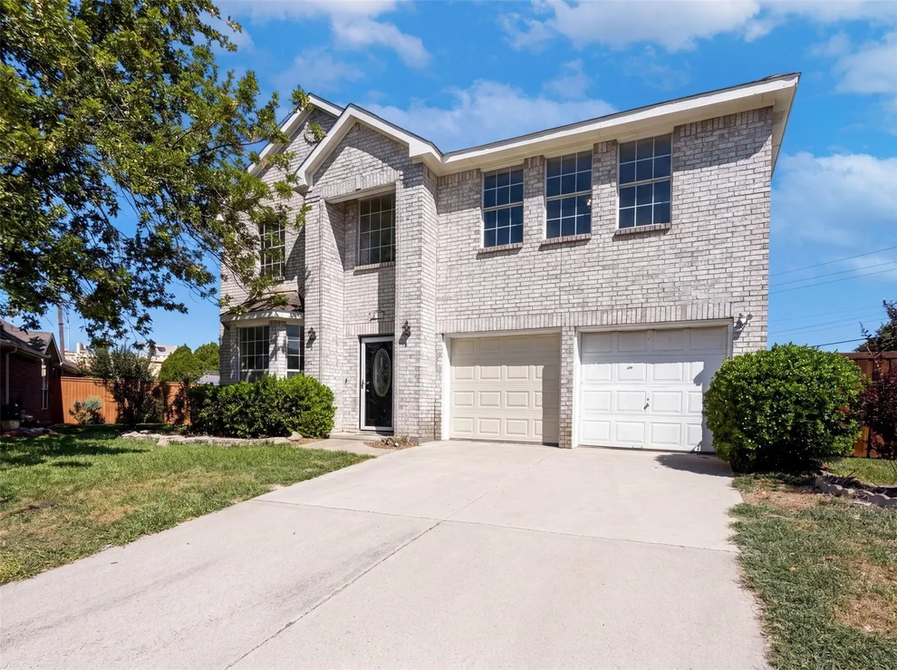 Unit for sale at 861 Pimernel Lane, Plano, TX 75075