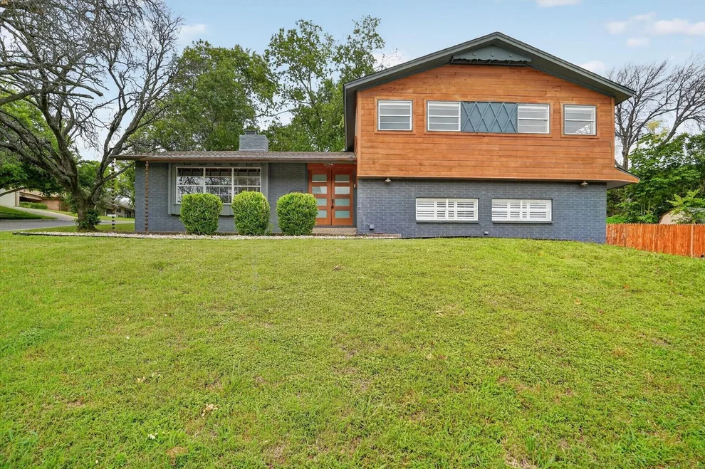Unit for sale at 6609 Genoa Road, Fort Worth, TX 76116