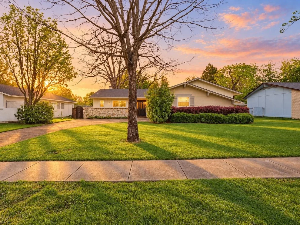 Unit for sale at 732 Pinehurst Drive, Richardson, TX 75080
