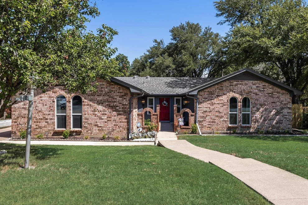Unit for sale at 4825 Barnett Street, Fort Worth, TX 76103