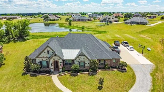 Unit for sale at 44 Mirror Lakes Court, Gunter, TX 75058