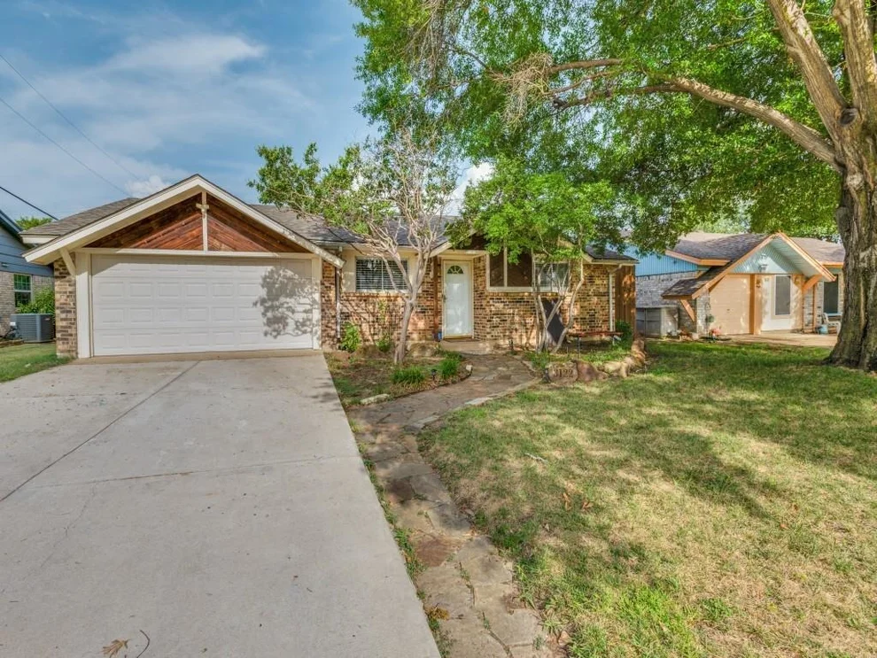 Unit for sale at 3122 Cheyenne Street, Irving, TX 75062