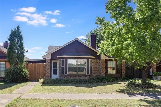 Unit for sale at 1728 Hackamore Street, Mesquite, TX 75149