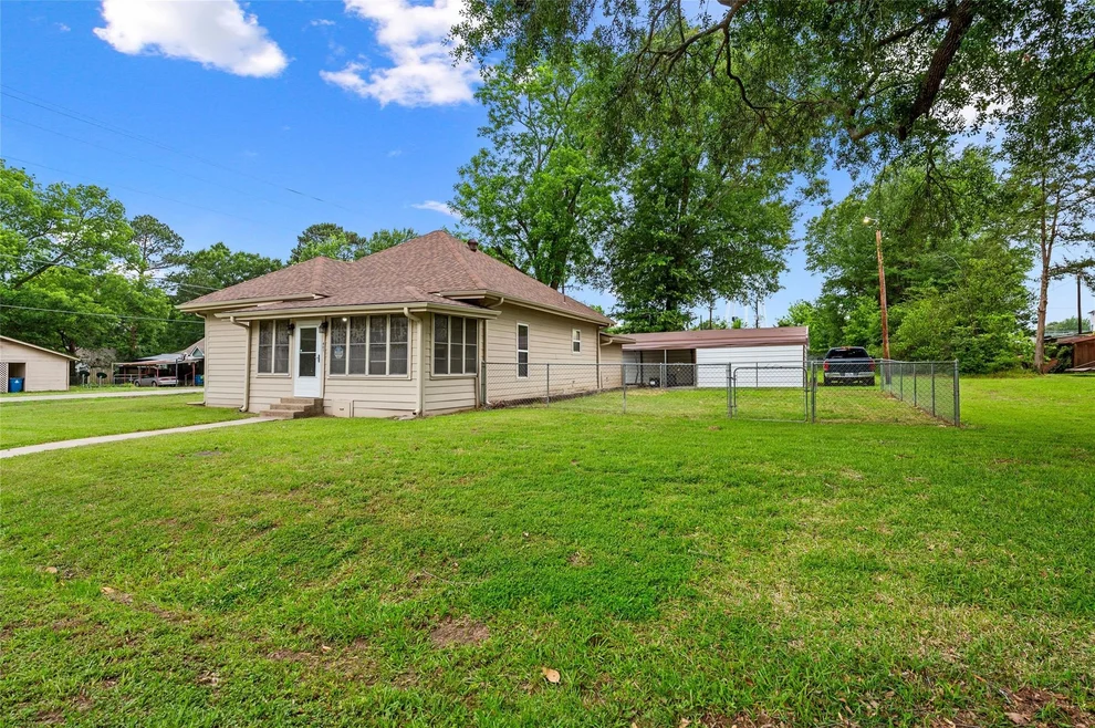 Unit for sale at 401 Central, Quitman, TX 75783