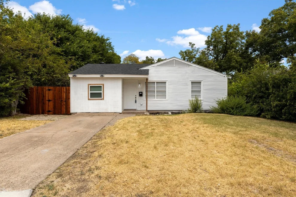 Unit for sale at 3835 Lovingood Drive, Dallas, TX 75241
