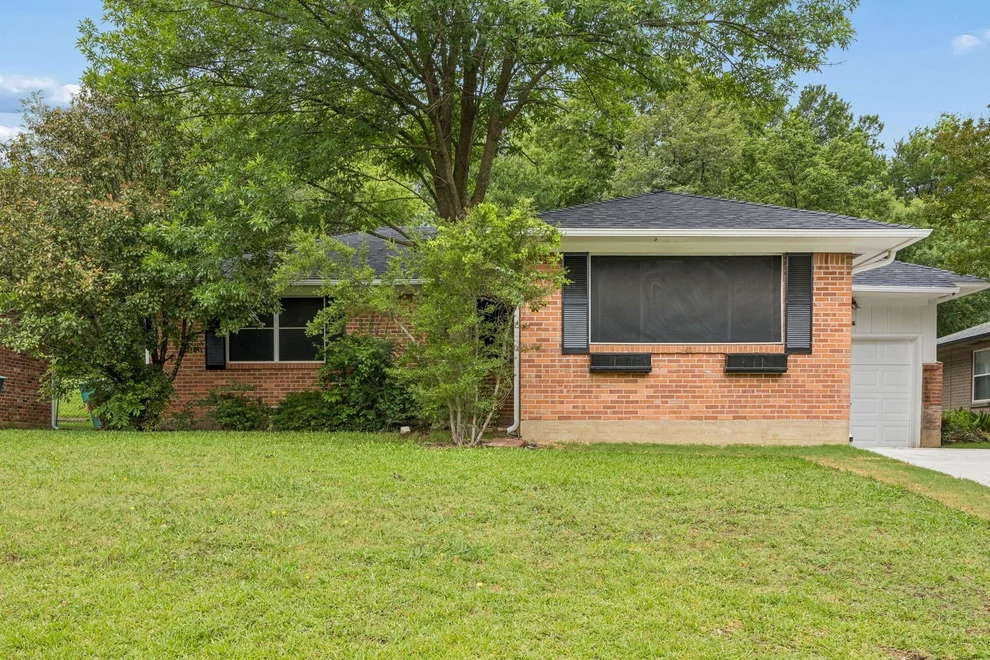 Unit for sale at 636 Kessler Boulevard, Sherman, TX 75092