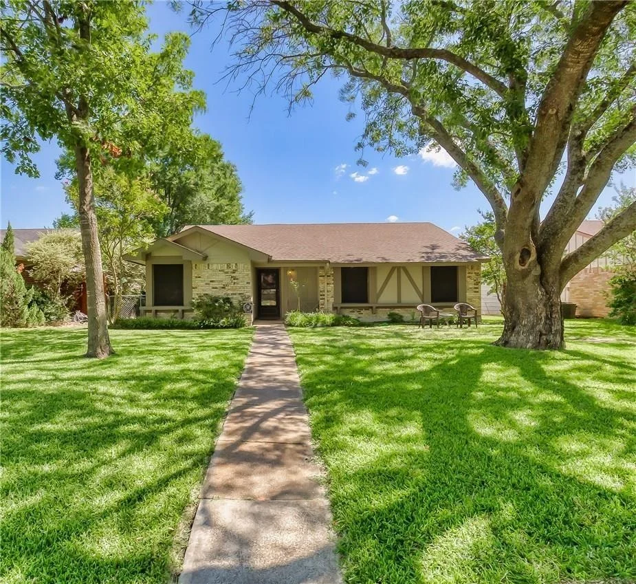 Unit for sale at 702 Shadybrook Lane, Seagoville, TX 75159