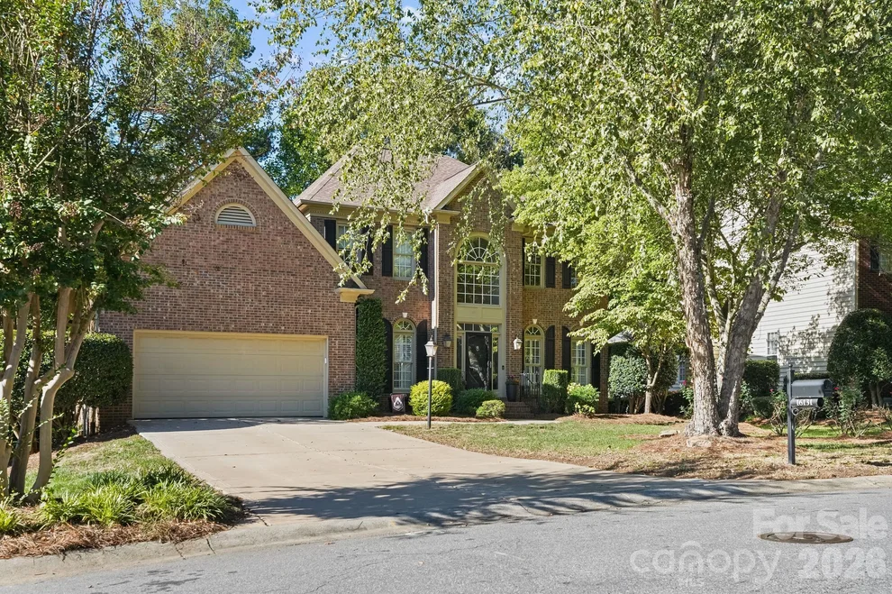 Unit for sale at 16131 Cranleigh Drive, Huntersville, NC 28078