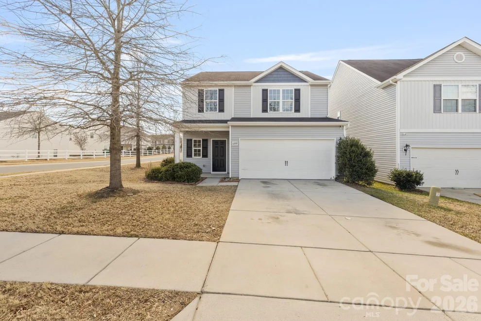 Unit for sale at 8203 Paw Valley Lane, Charlotte, NC 28214