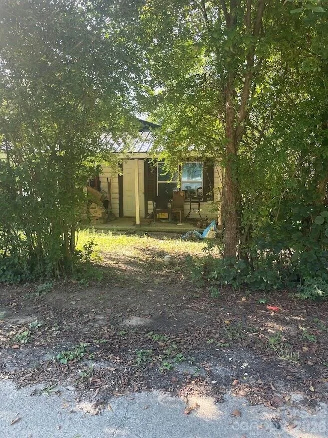 Unit for sale at 621 Johns Lane, Gastonia, NC 28052