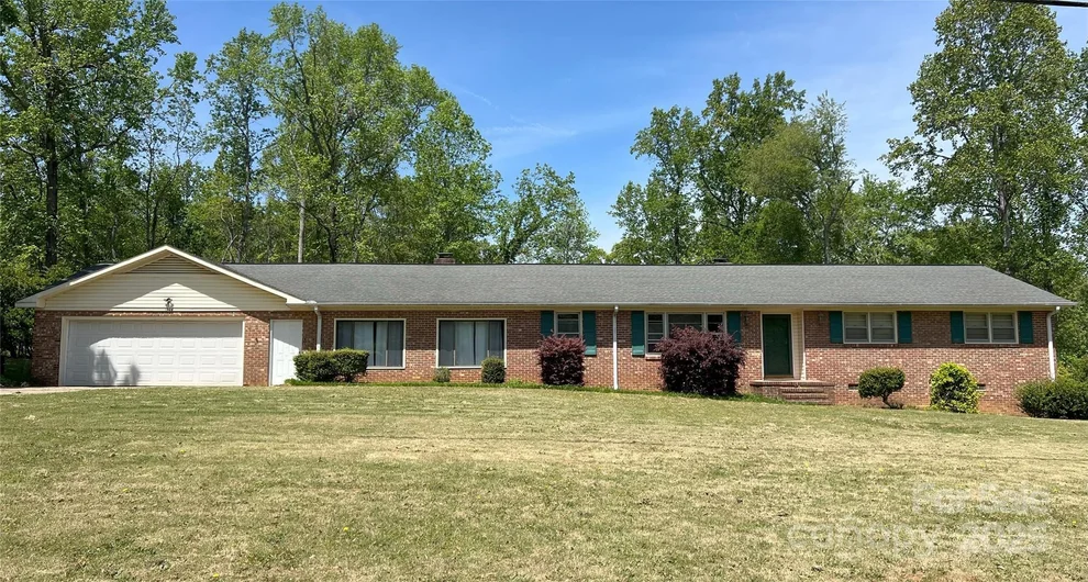 Unit for sale at 1926 Bud Arthur Bridge Road, Spartanburg, SC 29307