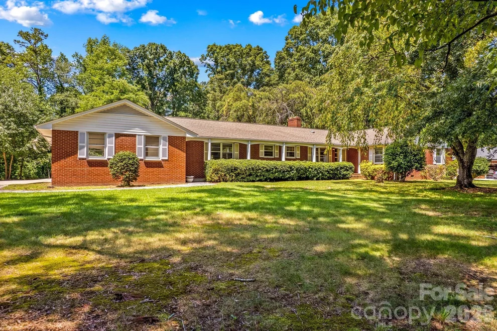 Unit for sale at 875 Bonanza Drive, Salisbury, NC 28144