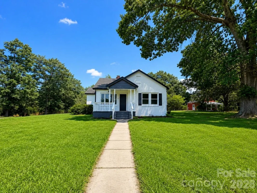 Unit for sale at 302 S Myrtle School Road, Gastonia, NC 28052