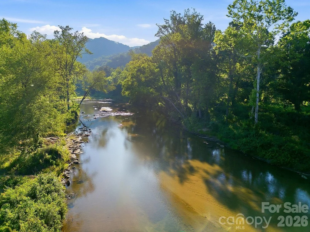 Unit for sale at 5373 Green River Cove Road, Saluda, NC 28773