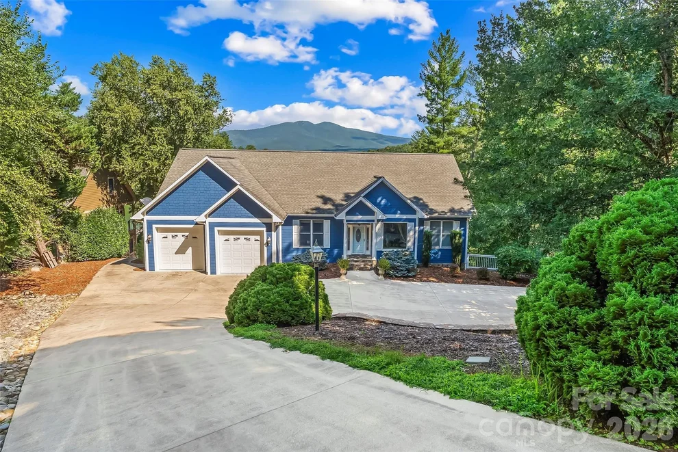 Unit for sale at 705 Waters Edge Drive, Nebo, NC 28761