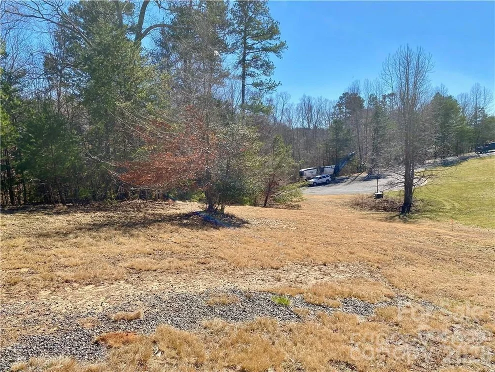 Unit for sale at 111 Cotswold Court, Statesville, NC 28677