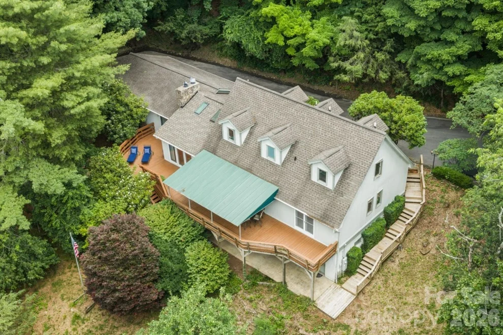 Unit for sale at 640 Knollwood Drive, Boone, NC 28607
