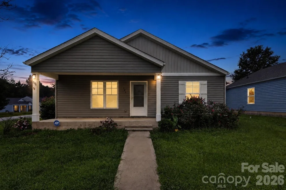 Unit for sale at 206 Dillon Drive, Clinton, SC 29325