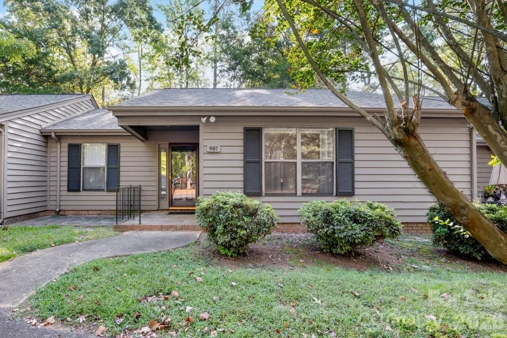 Unit for sale at 907 Cranberry Circle, Fort Mill, SC 29715