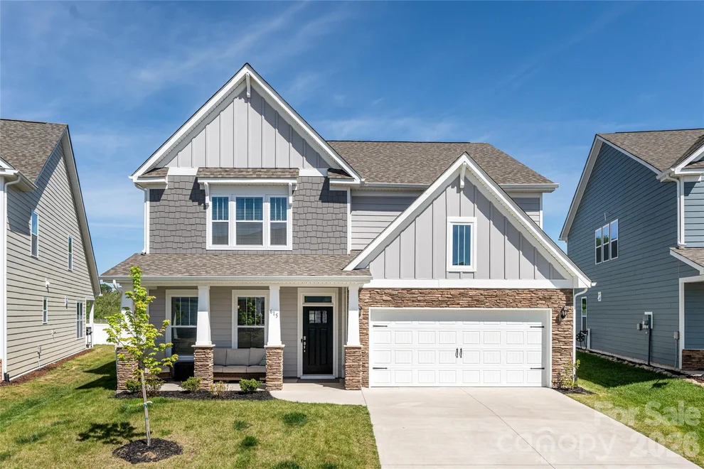 Unit for sale at 615 Fox Cove Road, Hendersonville, NC 28792