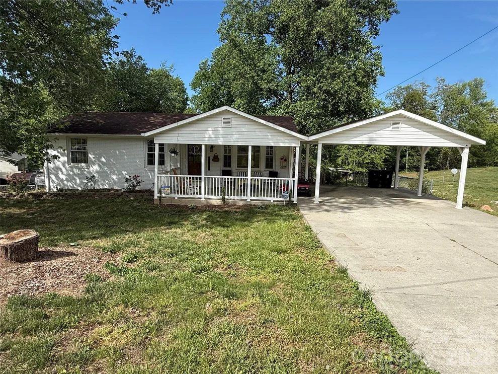 Unit for sale at 3678 Vantage Heights Circle, Lenoir, NC 28645