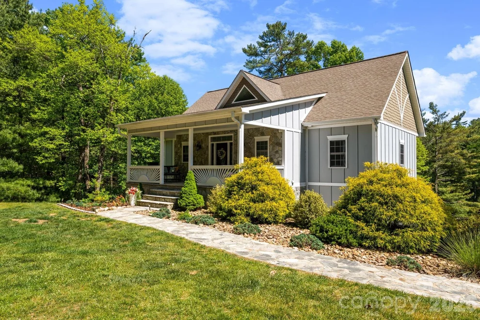 Unit for sale at 38 Beaus Valley Drive, Roaring Gap, NC 28668