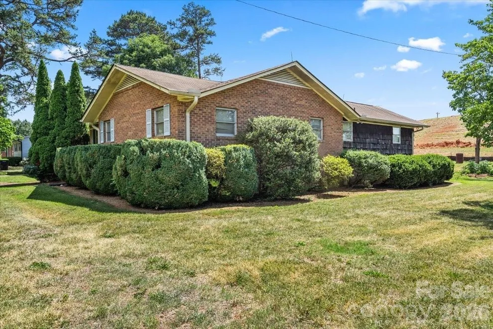 Unit for sale at 521 W Stokes Street, China Grove, NC 28023