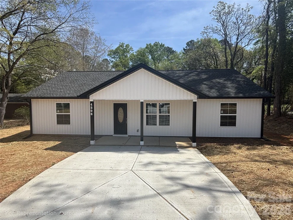 Unit for sale at 2251 Richland Avenue, Gastonia, NC 28052