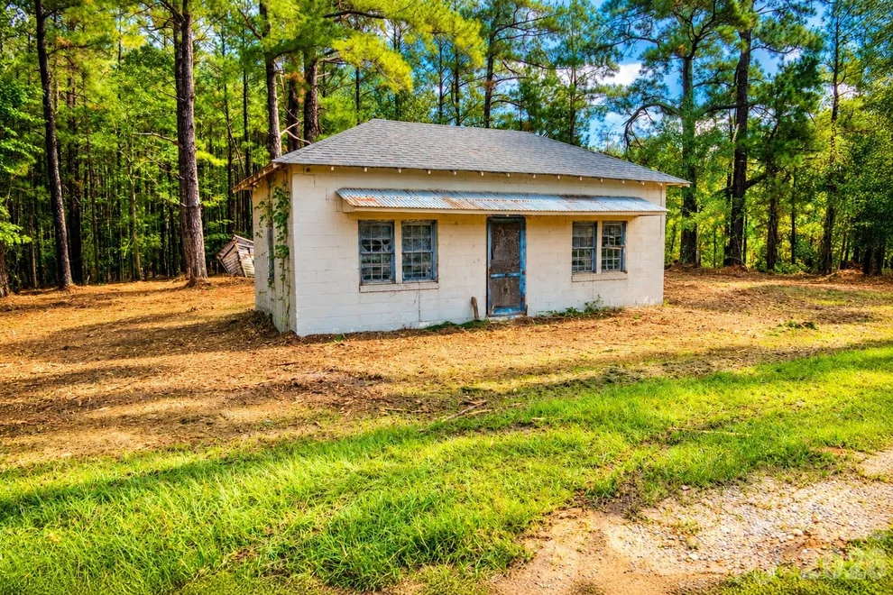 Unit for sale at 4650 N Nc 109 Highway, Wadesboro, NC 28170