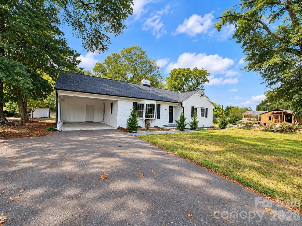 Unit for sale at 1321 Jenkins Road, Gastonia, NC 28052