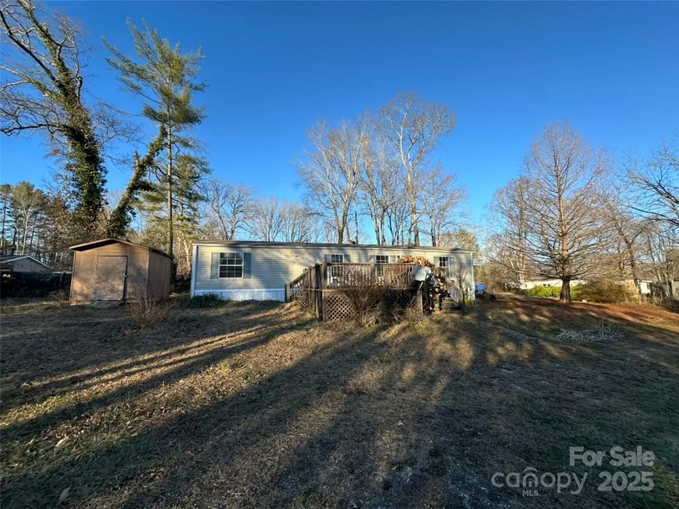 Unit for sale at 200 Rolling Oaks Drive, Hendersonville, NC 28791