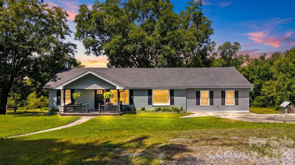 Unit for sale at 1164 Bradford Mountain Road, Lenoir, NC 28645