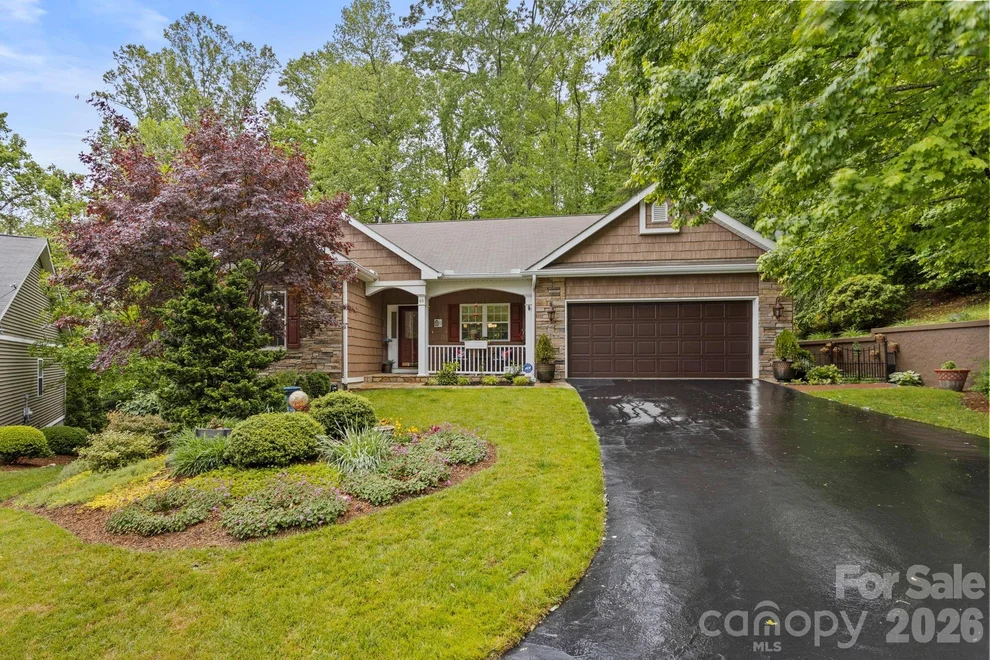 Unit for sale at 69 Old Pasture Way, Hendersonville, NC 28739