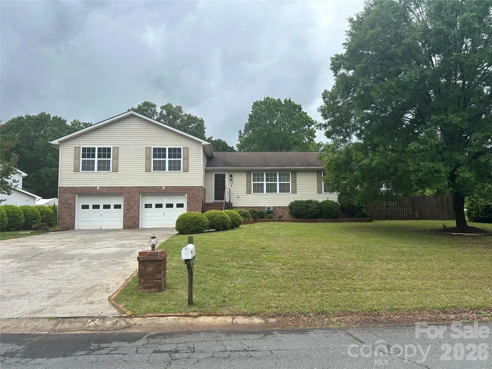 Unit for sale at 323 Swamp Fox Drive, Fort Mill, SC 29715